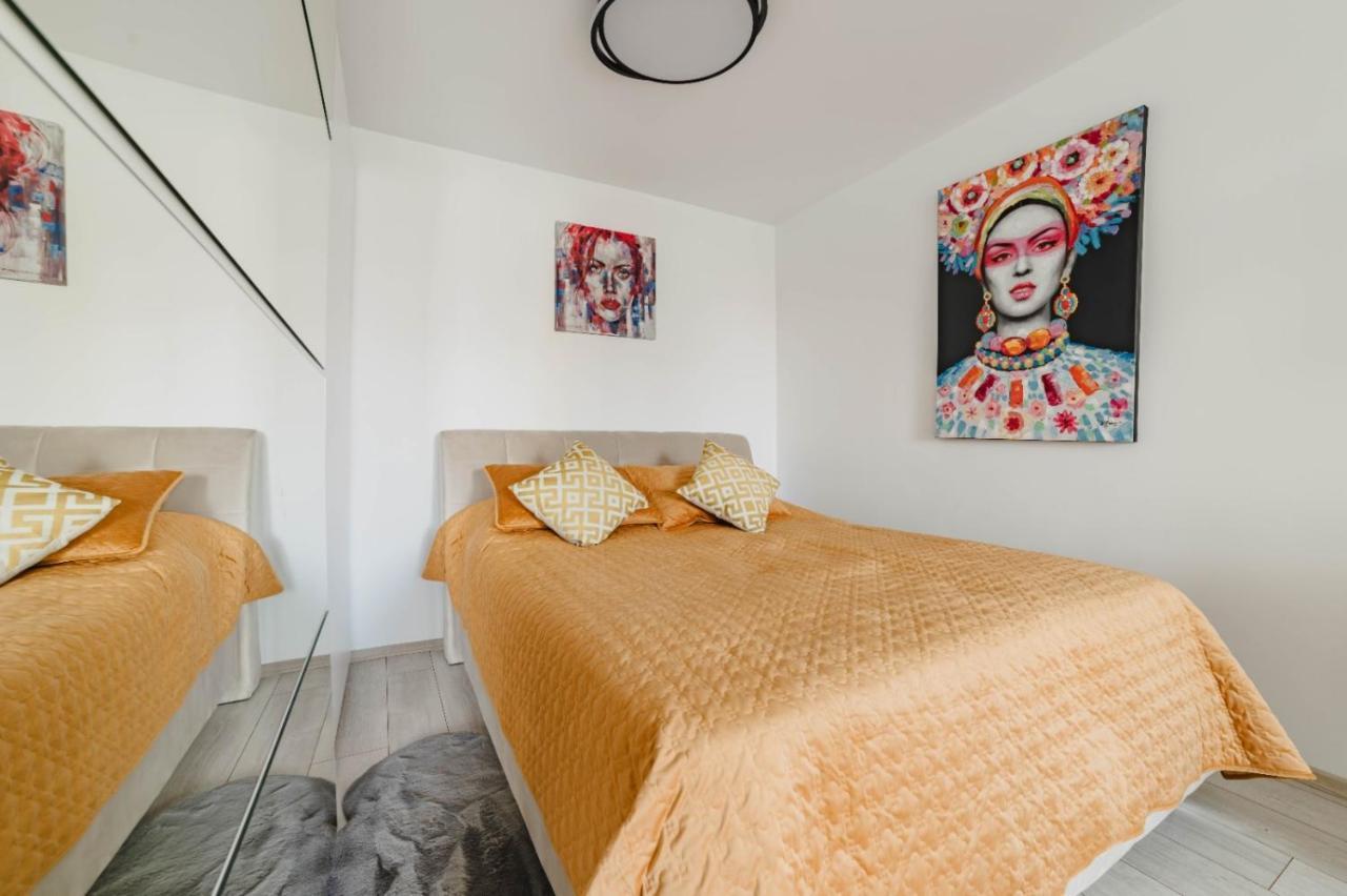 Apartment Masterpiece Studio- Free Parking, Wi-fi, Netflix *