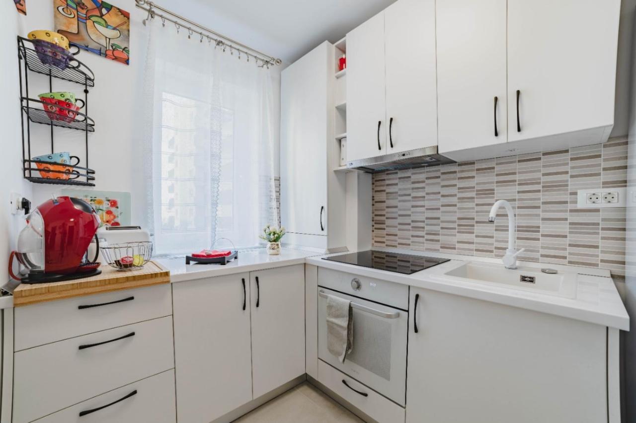 Masterpiece Studio- Free Parking, Wi-fi, Netflix Apartment *